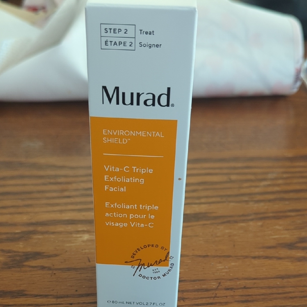 Murad Vita-C Triple Exfoliating Facial - Orange
